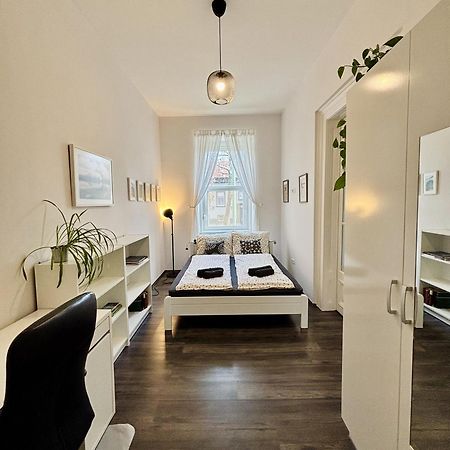 Art Apartment Segedyn Zewnętrze zdjęcie
