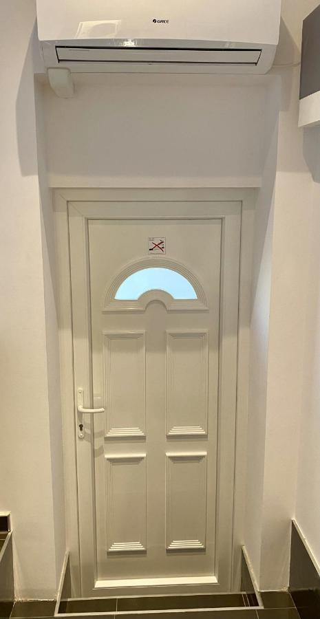 Art Apartment Segedyn Zewnętrze zdjęcie
