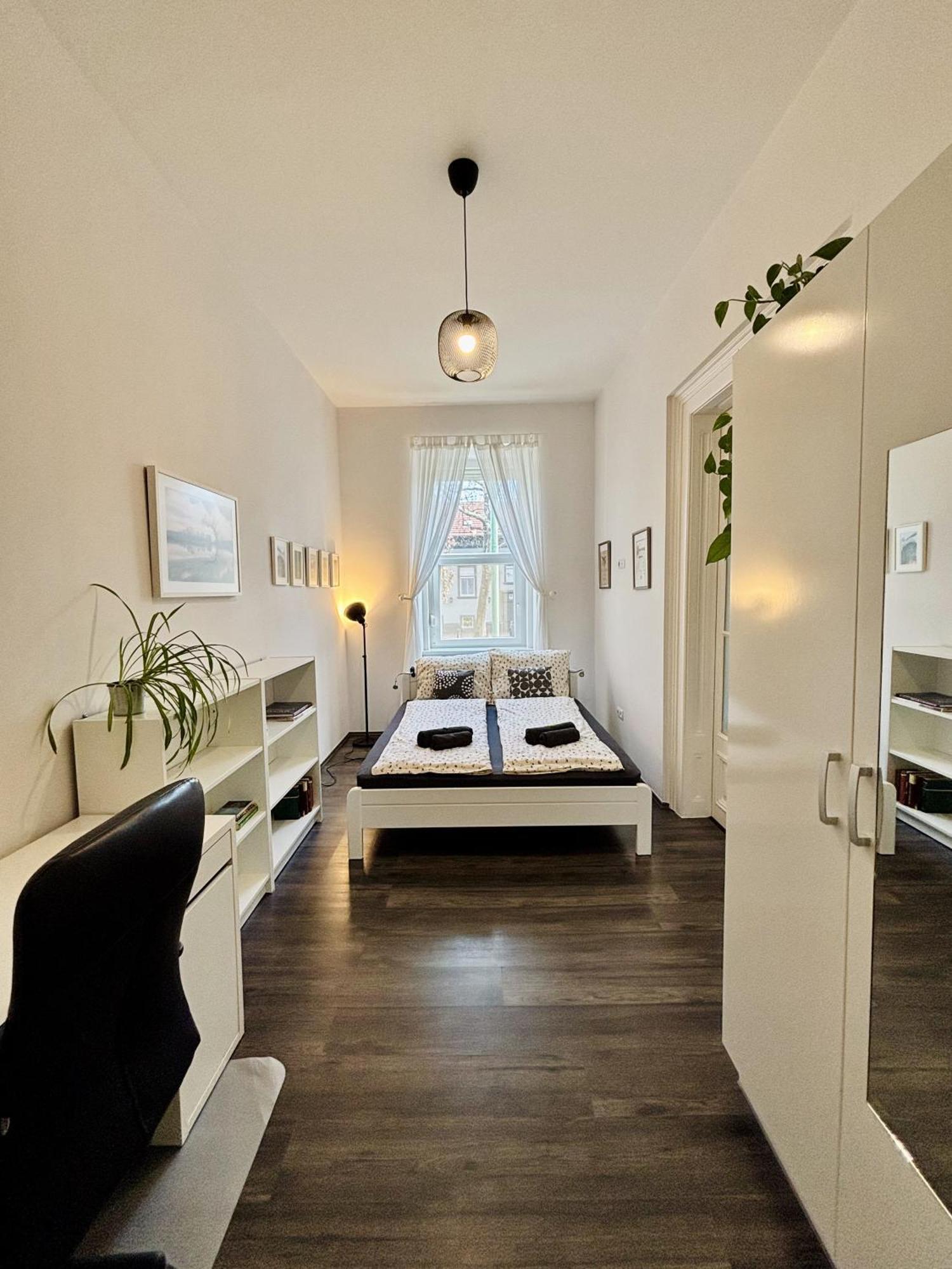 Art Apartment Segedyn Zewnętrze zdjęcie