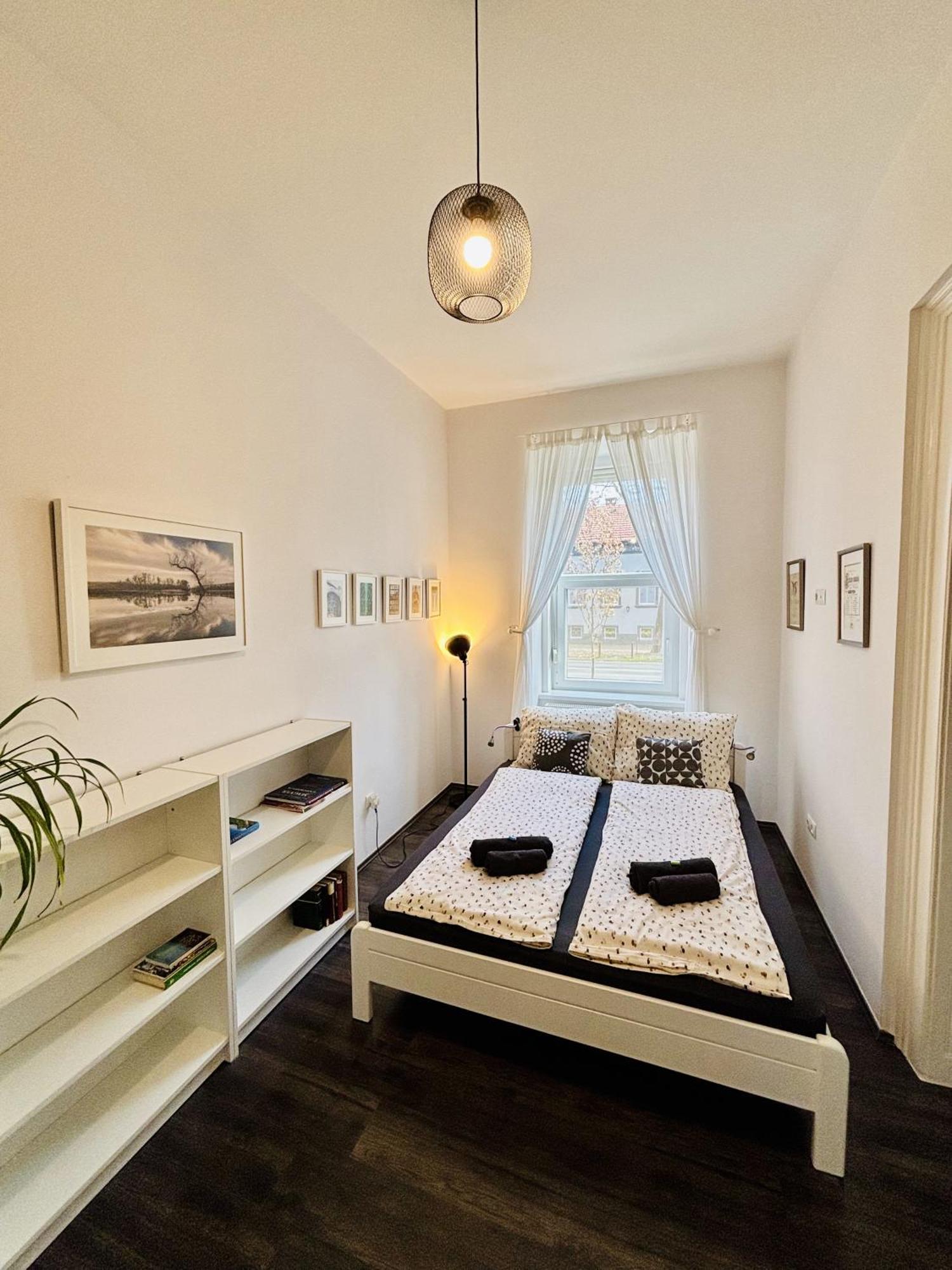 Art Apartment Segedyn Zewnętrze zdjęcie